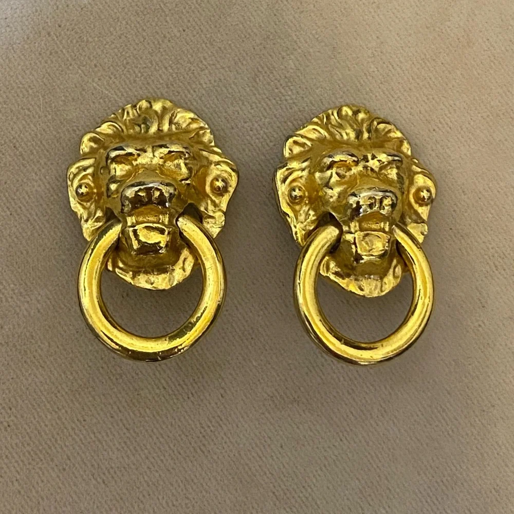 Vintage Kenneth Lane Lion Head Door Knocker Clip-on Earrings - Picture 9 of 10